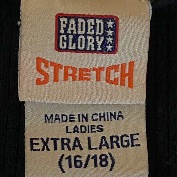 ⭐3/$21 XL Ribbed stretchy sweater [Faded Glory] black short-sleeved V-neck - Picture 10 of 14